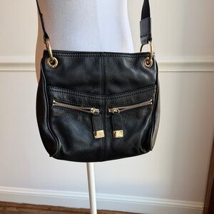 Michael Kors Black Bedford Pebbled Leather Shoulder Bag Gold Zippers Buckle EUC